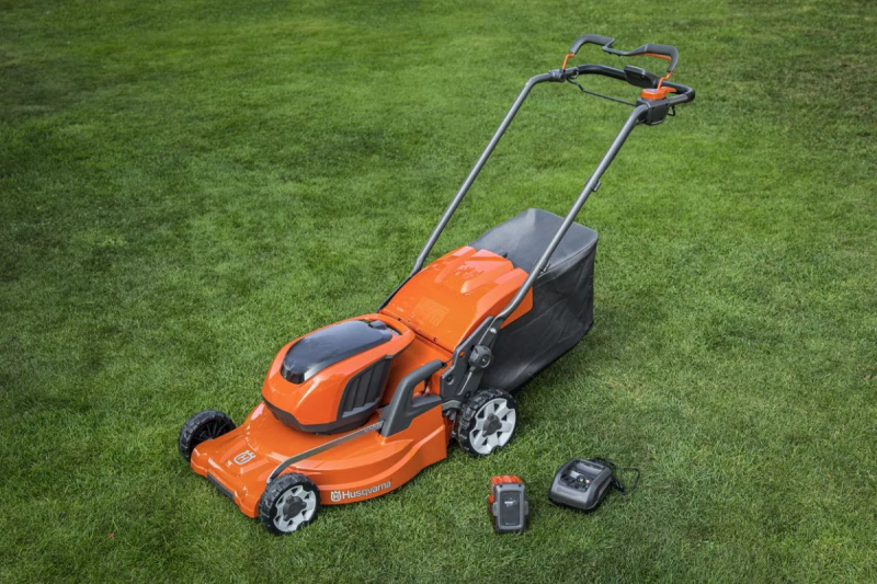 Lawn Mower Lc 347ivx!